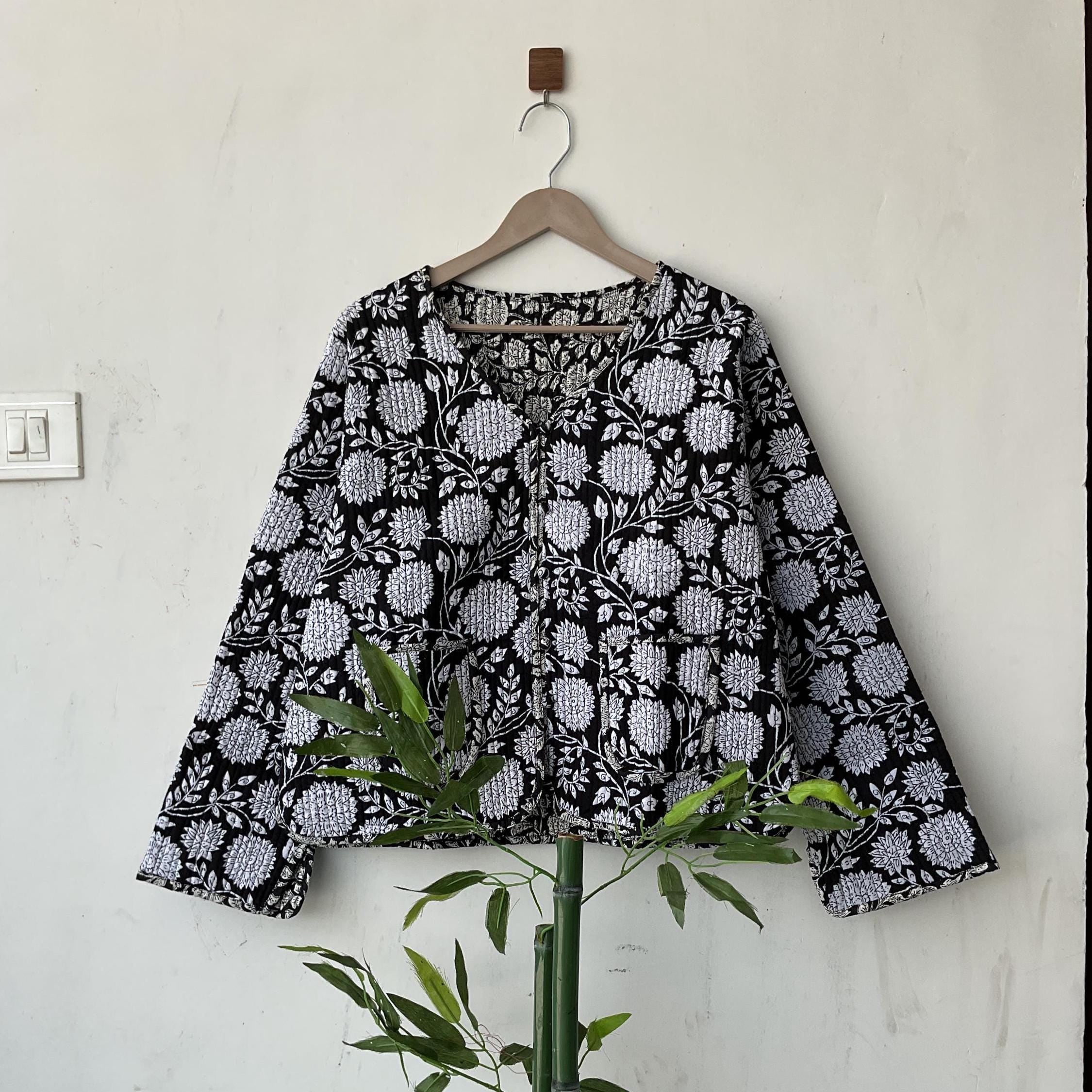 Reversible hand Block print Cotton Quilted jacket Coat , Short jacket Women's Wear Coat Winter jacket And Coat gift for her, quilted women