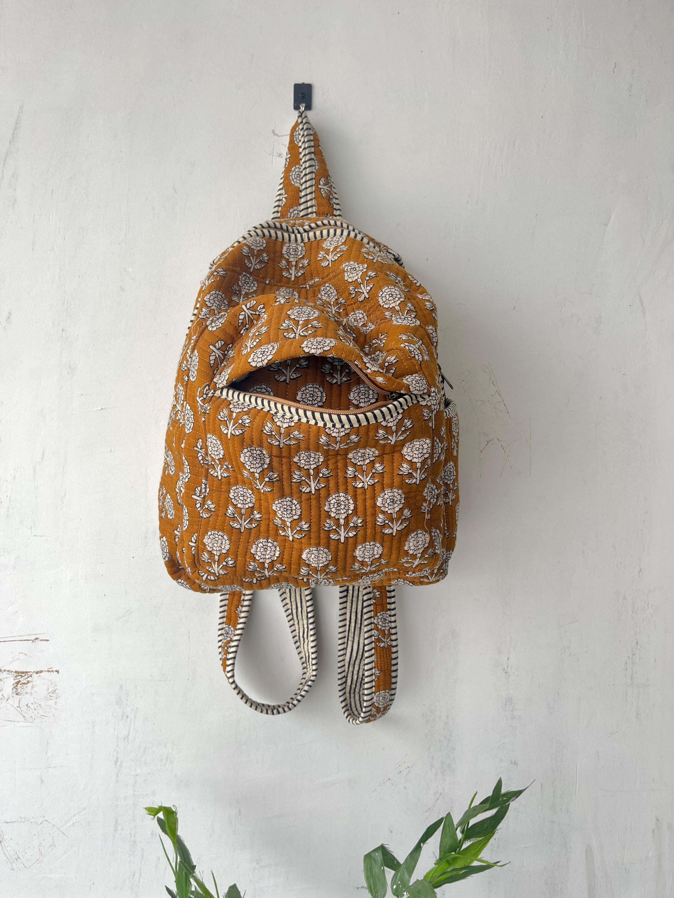 Quilted Patchwork Cotton Laptop Backpack: Reversible Tote Bag