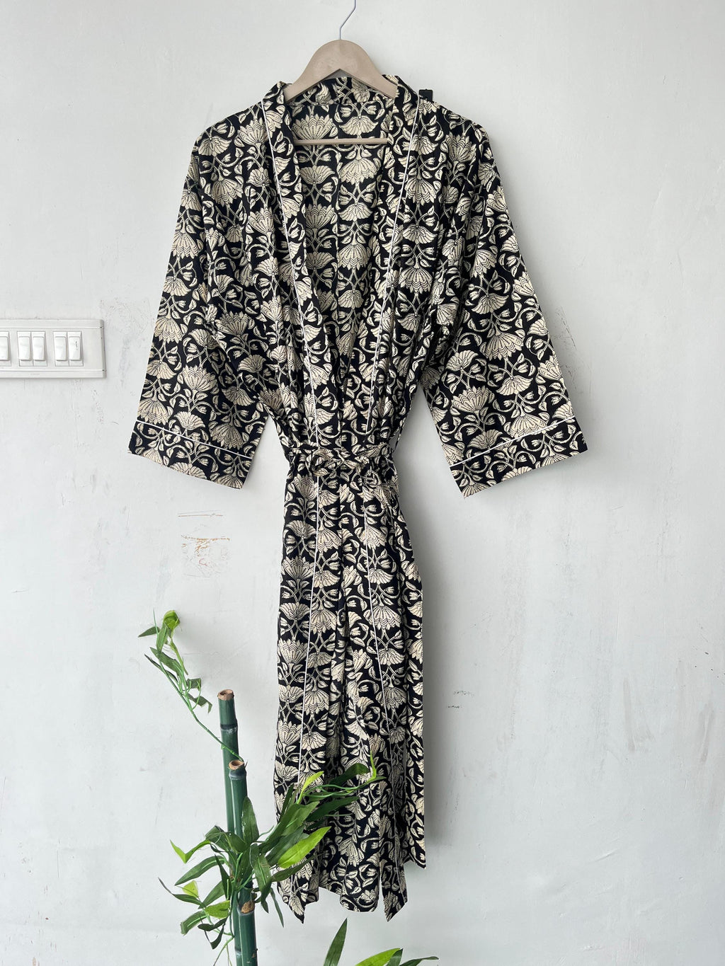 Floral Cotton Kimono Robe: Japanese Style Dressing Gown