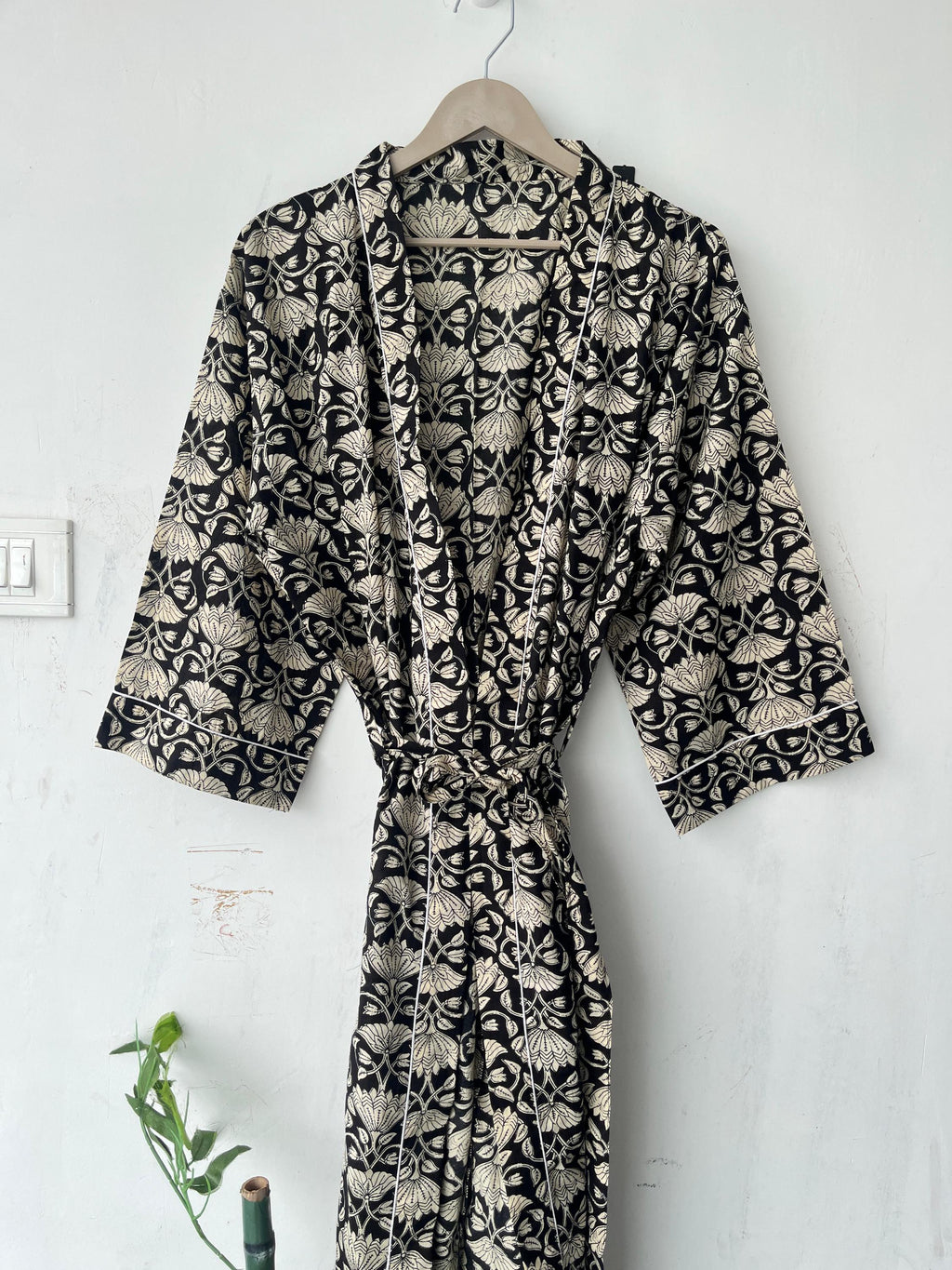 Floral Cotton Kimono Robe: Japanese Style Dressing Gown